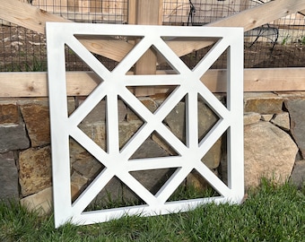 Exterior diamond square gate