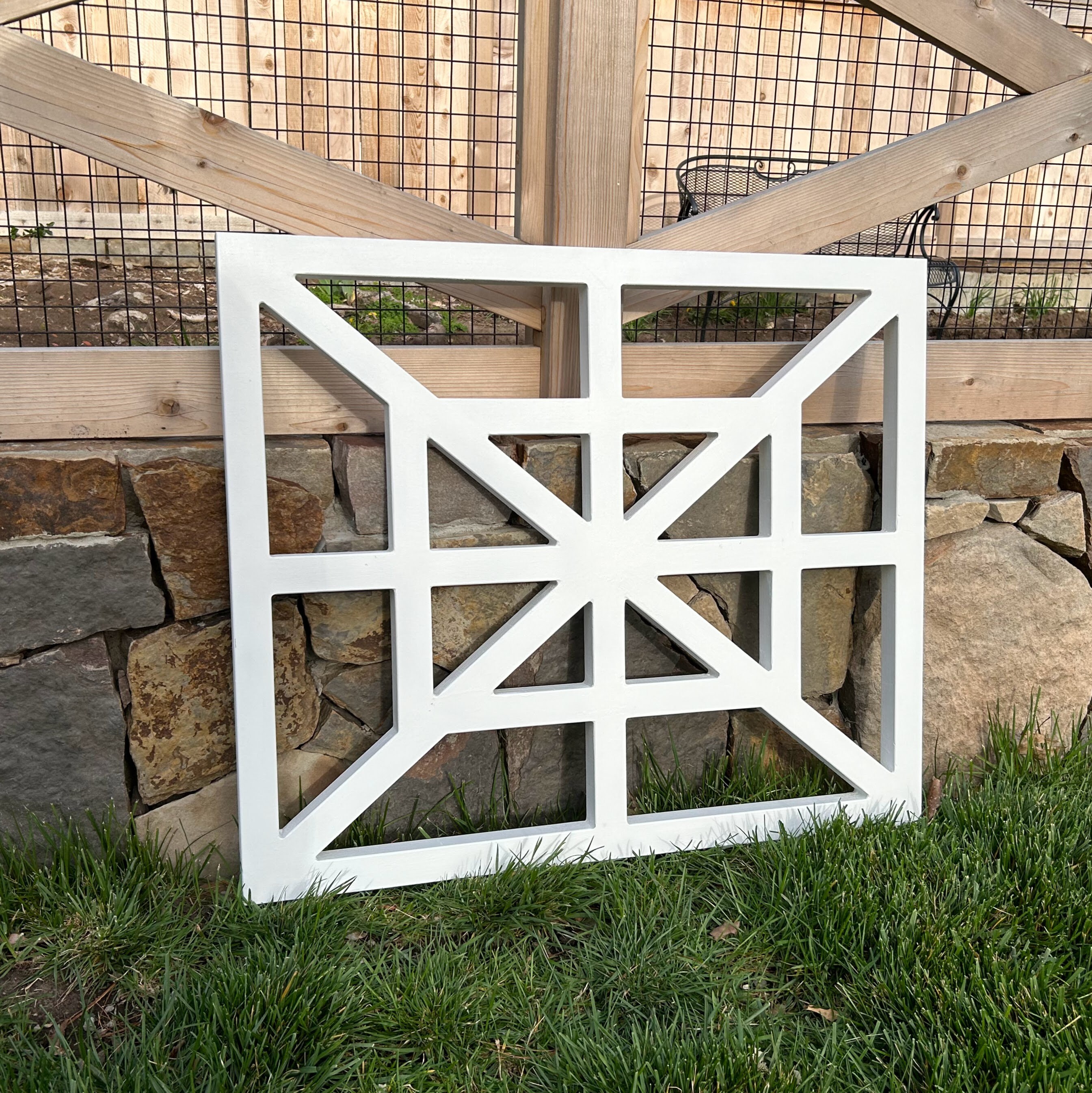 Exterior concentric gate