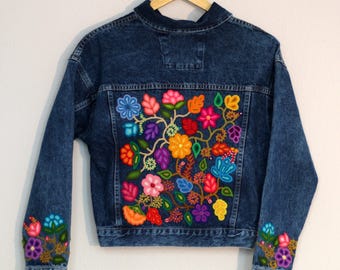 メキシカンフローラル刺繍ジーンズジャケット。メキシカン職人技の