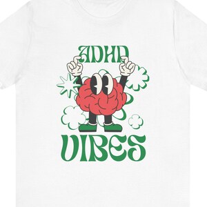 Camiseta ADHD Vibes, camiseta vintage legal, camiseta de saúde mental, camiseta divertida neurodivergente, presente para melhor amigo, presente de aniversário, camiseta de desenho animado sobre o cérebro