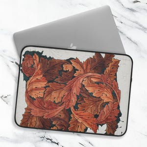 William Morris Acanthus Laptop Sleeve: Vintage Floral Art Protective Cover