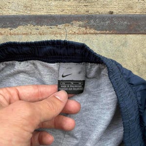 VTG Y2K Nike navy blue baggy track pants lined size XL Striped image 3