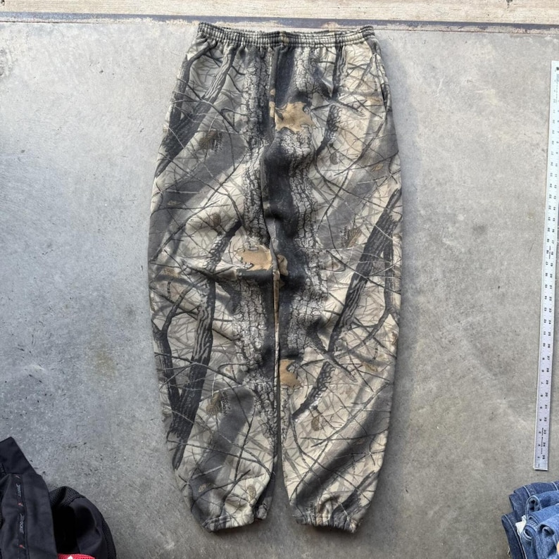Vintage Jerzees Outdoors Realtree Camo Mossy Oak Sweatpants Baggy Size Large image 1