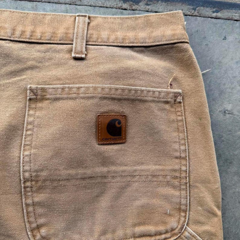 Pantalones de carpintero Carhartt vintage color tostado con parche de cuero, talla 42 x 30 imagen 4