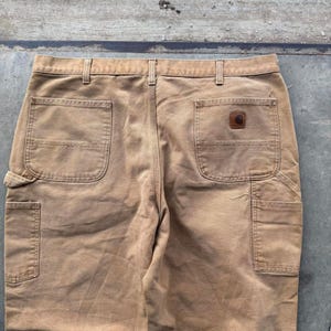 Pantalones de carpintero Carhartt vintage color tostado con parche de cuero, talla 42 x 30 imagen 3