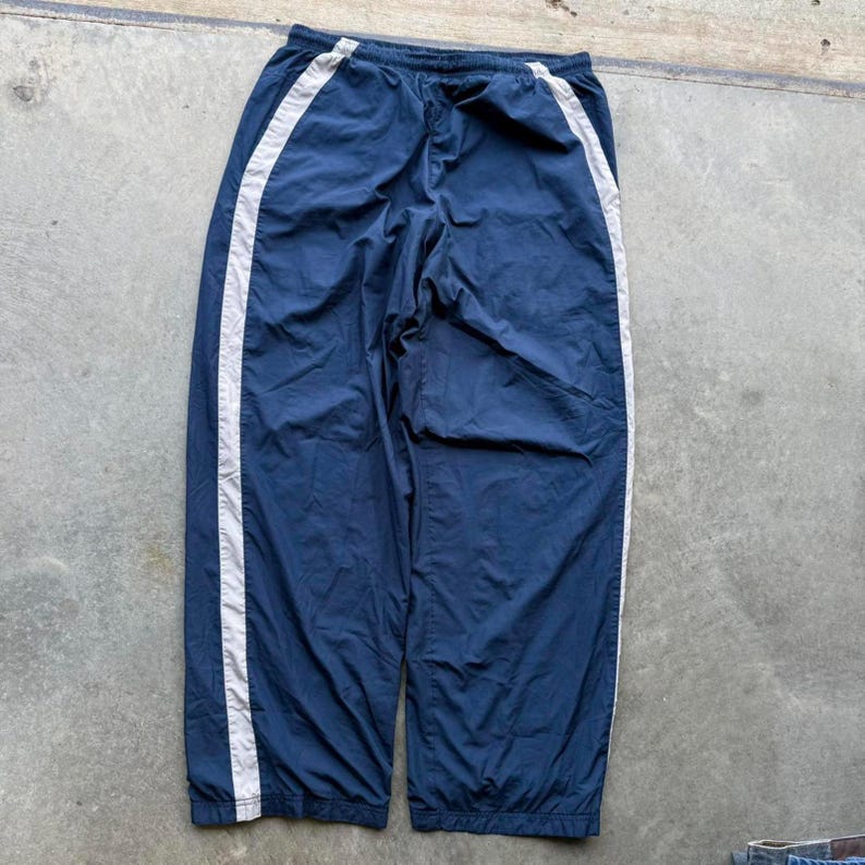 VTG Y2K Nike navy blue baggy track pants lined size XL Striped image 1