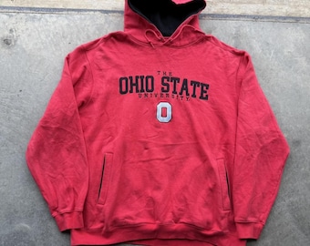 Felpa vintage rossa degli Ohio State Buckeyes, taglia 2XL, disponibile da Foot Locker.