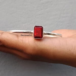 Bracciale rettangolare con granato rosso, in argento sterling 925, bracciale rigido regolabile con pietre preziose per donna, gioiello artigianale indiano, idea regalo.