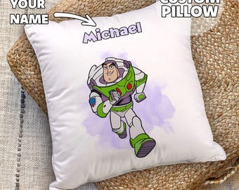 Almohada personalizada de Toy Story: nombre personalizado, regalo para niños, juguetes inspirados, Buzz Lightyear, decoración de sala de juegos, regalo personalizado de acuarela