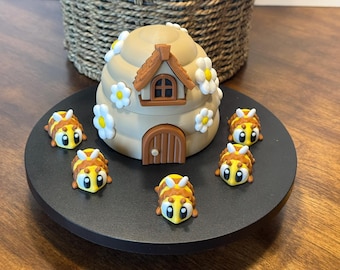 3D Printed Bee Hive with Articulated Honey Bee Figurine – Unique Eco-Friendly Home Decor & Gift