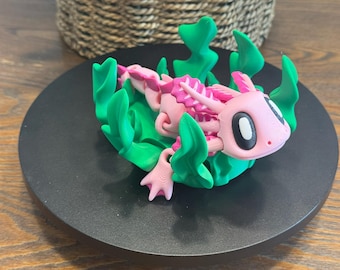 3D Printed Articulated Axolotl With Seaweed Bed