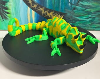 3D Printed Articulated Horned Chameleon: Eco-Friendly PLA Decor