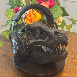 3D Printed T-Rex Skull Headphone Stand: Dinosaur Desk Decor