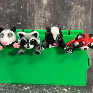 3D Printed Articulated Trash Dumpster Animals /Trash Dumpster / Ariculated Animals (Racoon, Opossum, Red Panda or Skunk)