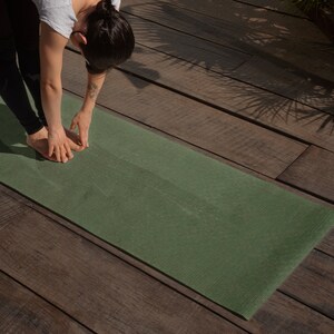 eco-friendly, rubber and jute yoga mat made in the UK