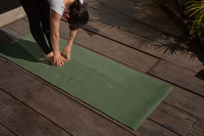 eco-friendly, rubber and jute yoga mat made in the UK