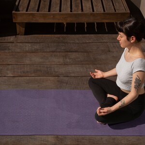 eco-friendly rubber and jute yoga mat, made in the UK