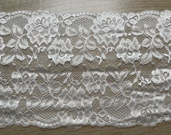 2 metres Pale Cream Lace Trim with Intricate Floral Rose Design and Sateen Highlights, Galloon Lace Trim 7" Wide Stretch lace trim