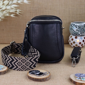 Leder Bauchtasche für Frauen mit extra Gemusterten Trägern, Damen Leder Umhängetasche, Crossbody Bag, Schultertasche, Handtasche, Geschenk