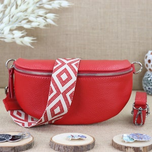 Bauchtasche Leder mit Silber Reißverschluss für Frauen, Rote Damen Leder Schultertasche, Crossbody Tasche mit breiten Trägern, Umhängetasche Bild 1