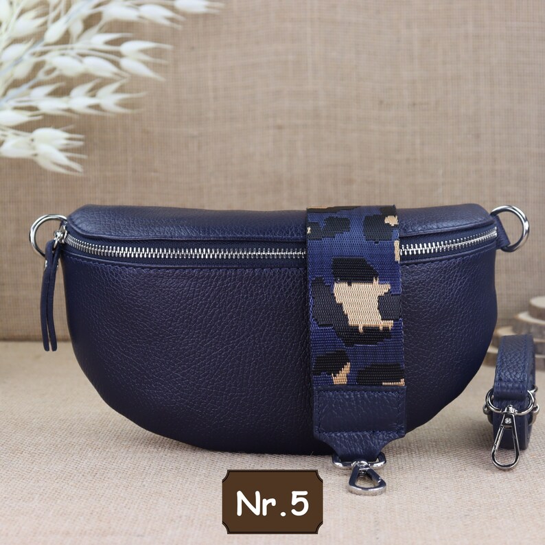 Sac à bandoulière en cuir bleu marine avec sangle extra large, sac banane en cuir, sac crossbody de différentes tailles, sac à bandoulière cadeau Navy Nr.5