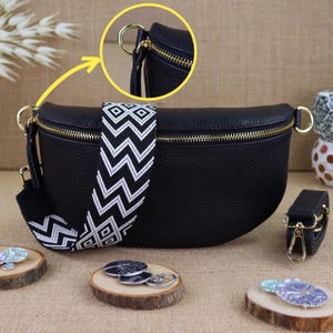 Schwarze Leder Schultertasche mit goldenem Reißverschluss, Leder Bauchtasche für Frauen, Modische Umhängetasche für Damen, Crossbody Bag