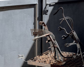 De vlinder | laskunst handgemaakte lassculptuur metalen vloersculptuur lassculptuur kantoor gelast kunstobject metalen sculptuur