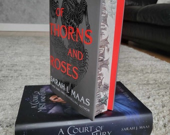 ACOTAR Hand painted edges! ACOTAR only- with the original dust jacket!! Made to order.