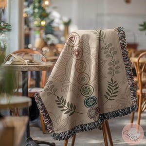 Boho Chic Throw Blanket, Cozy Geometric Patterned Blanket, Stylish Home Decor, Perfect for Living Room or Bedroom, Gift Idea