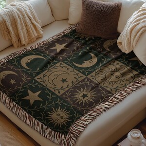 Moon and Sun Tapestry Throw Blanket, Bohemian Couch Blanket, Star Design Decorative Blanket, Celestial Woven Blanket for Couch