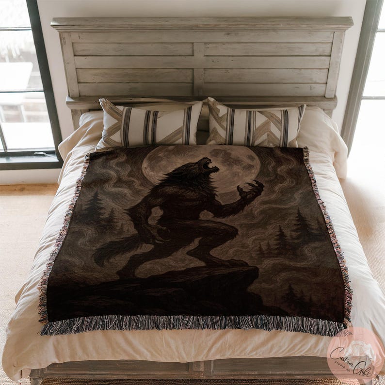 Werewolf Moon Throw Blanket, Gothic Wolf Decor, Spooky Creature Blanket, Halloween Bedspread, Horror Movie Gift Idea, Cozy Gothic Blanket