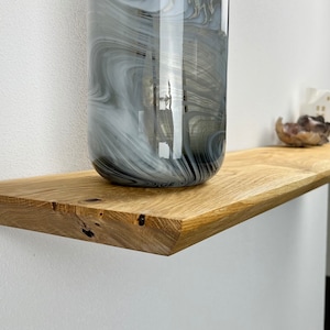 Floating solid wood wall shelf Swiss edge with hidden bracket Lengths from 40 cm - 150 cm Handmade - in various colors