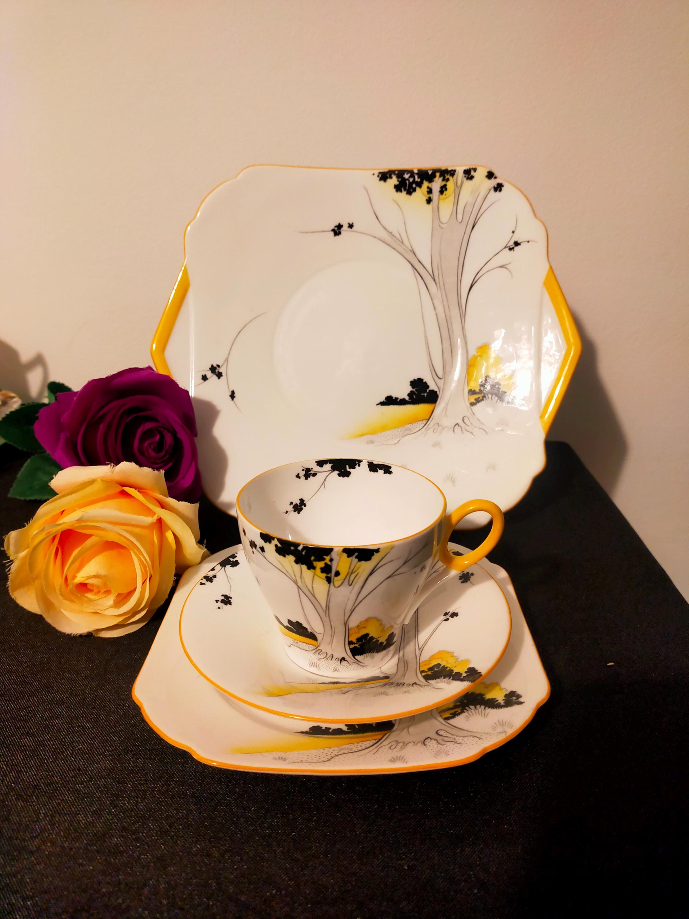 Shelley Full Teaset Oxford Shape Tall Trees Yellow and Black