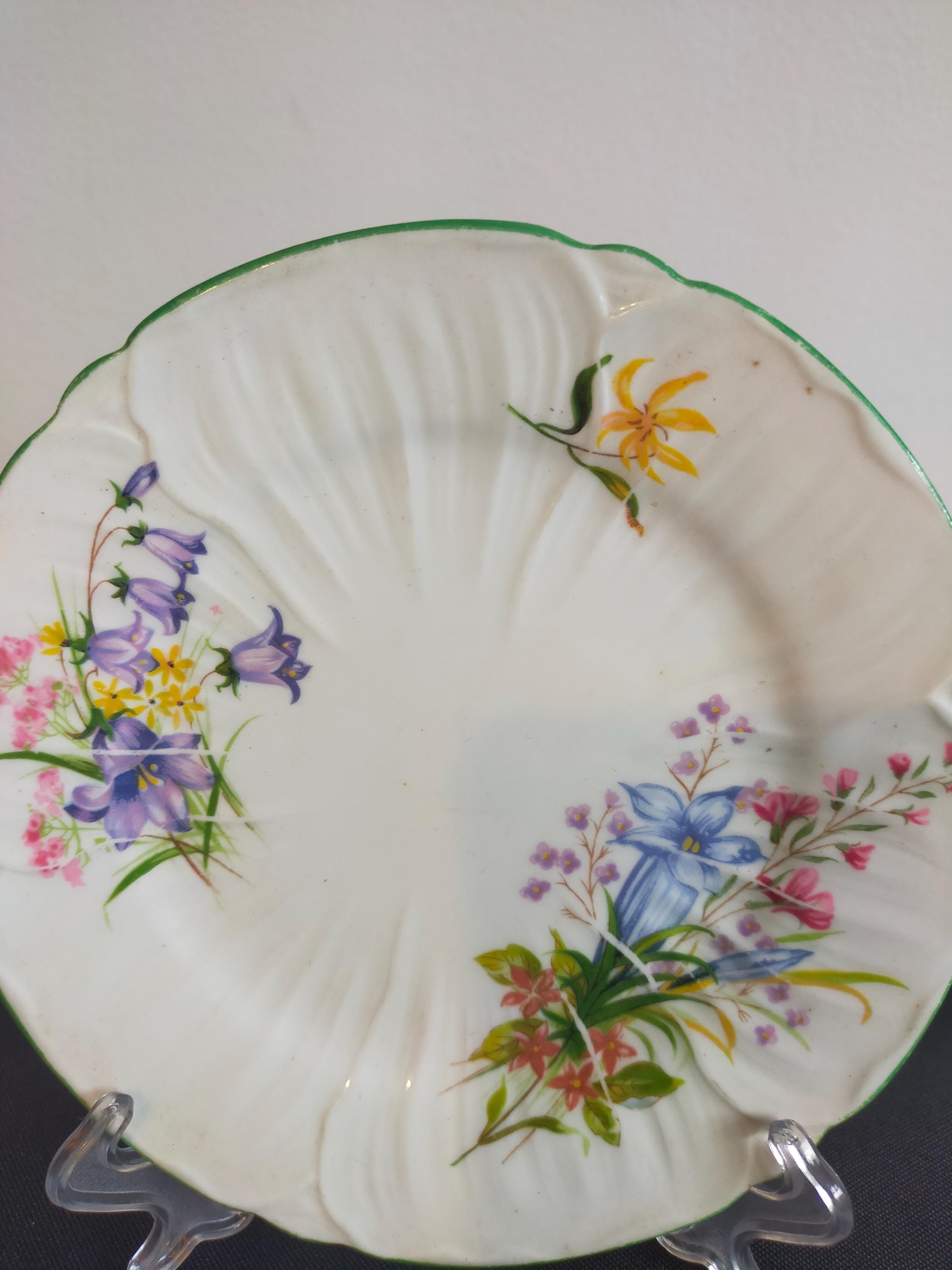 シェリー ワイルドフラワー ティーカップ トリオ オレアンダー