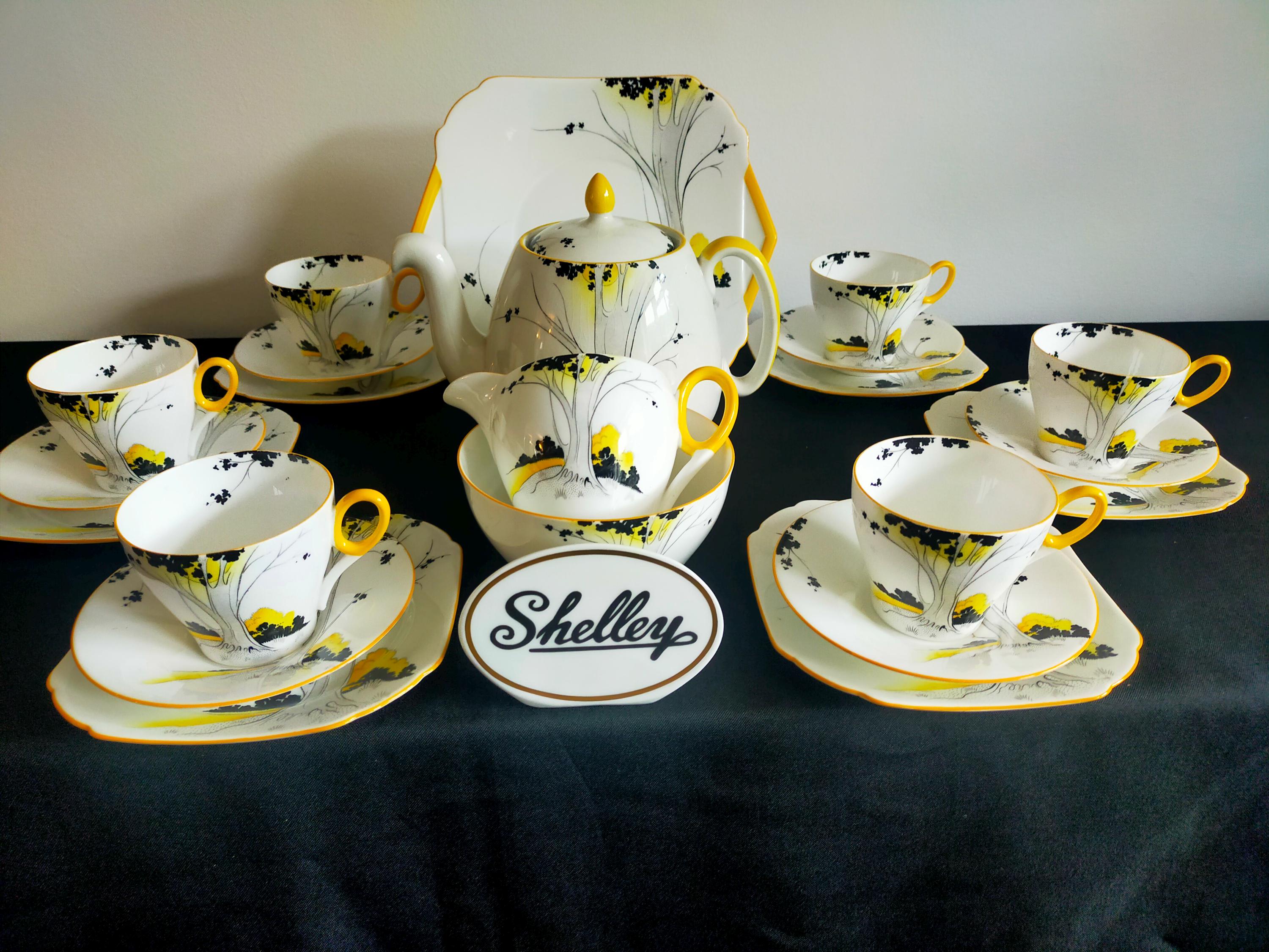 Shelley Full Teaset Oxford Shape Tall Trees Yellow and Black