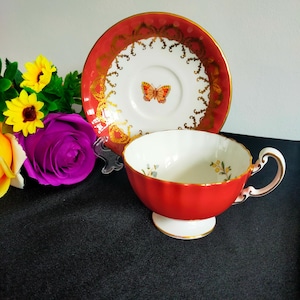 Aynsley Cottage Garden Butterfly Dusty pink teacup and saucer art deco vintage teacup and saucer