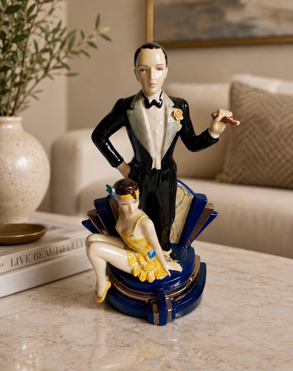 Dumb Waiter - Etsy Hong Kong