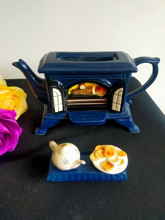 Petite Théière De Collection En Céramique – Forme De Cuisinière/four – Vintage