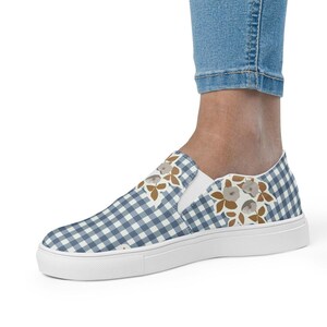 Blue gingham women’s slip-on canvas shoes