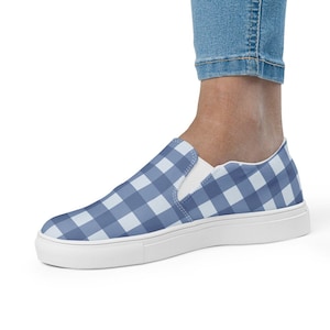Blue checked women’s slip-on canvas shoes
