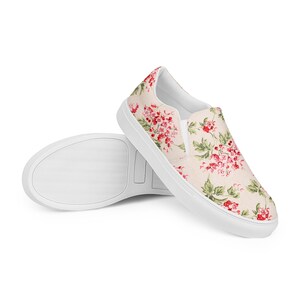 Pink floral women’s slip-on canvas shoes