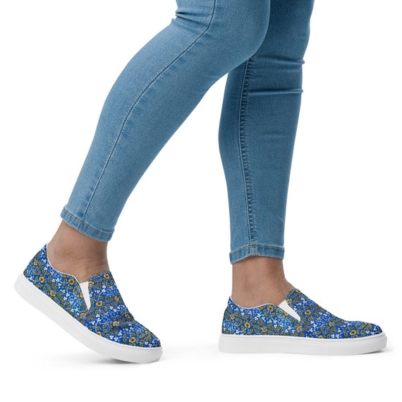 William Morris Womens Slip on Canvas Shoes Stylish and