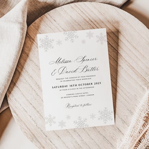 Plantilla de suite de invitación de boda con copos de nieve, tarjeta de detalles navideños, tarjeta de regalo imprimible con caligrafía moderna, confirmación de asistencia elegante