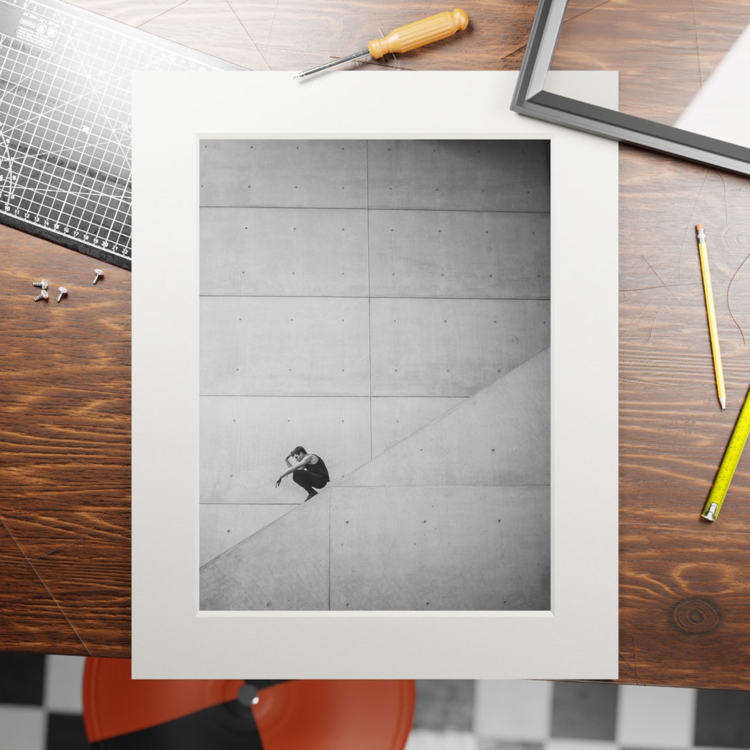 Spider Dancer - Fine Art Print (Passepartout Paper Frame)