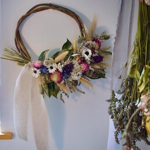 Couronne de fleurs séchées fraîches, cerceau de fleurs éternelles, décoration de fleurs séchées, vrais fleurs et feuillages séchés