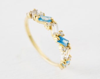 14K Gold Tiny Ring, 18K Colored Baguette Aquamarine Stone Ring, Minimalist Baguette Gold Ring, Tiny Baguette Ring, Delicate Ring