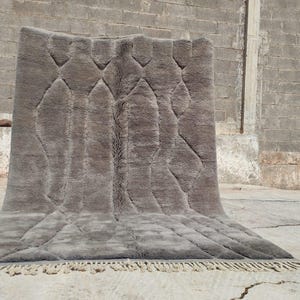 Magnifique Tapis M’rirt de Luxe Gris | Sur Commande | Pure Laine Soyeuse | Haute Qualité | Ideal pour Grand Salon | 100% fait à la main