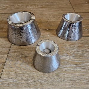 Cenicero redondo sin humo con forma de pirámide marroquí | Metal blanco martillado | Hecho en Marruecos | Para Deco o Ahumador | Hecho a mano