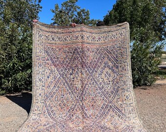 Beni Mguild Berbermatta | 2,80m x 1,88m | Unikt möbel | Boho-inredning | Vintage | Perfekt för vardagsrum | Varma färger | Unik matta
