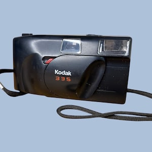 Kodak 335 Analog Film Camera (35mm Lens) TESTED/WORKING